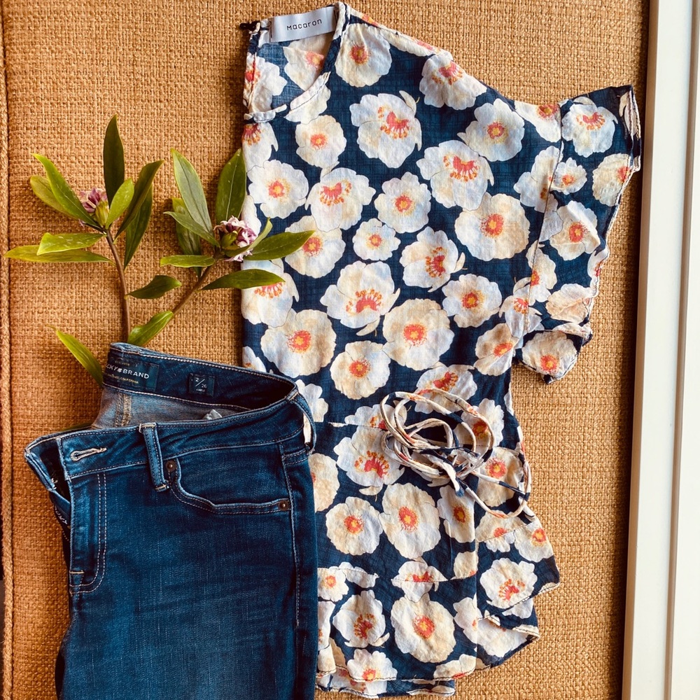Macaron Floral Peplum Shirt